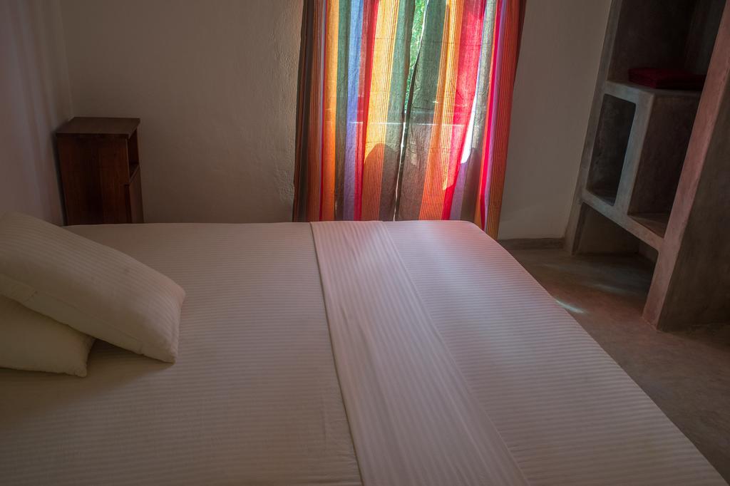 Sinharaja Hostel Деніяя Номер фото