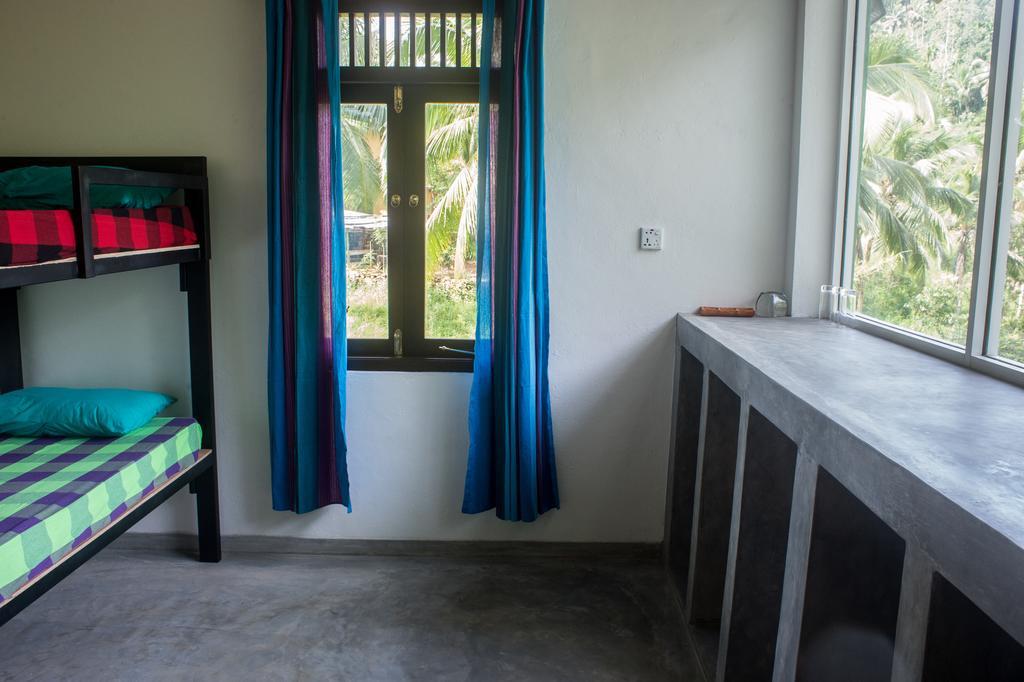 Sinharaja Hostel Деніяя Екстер'єр фото